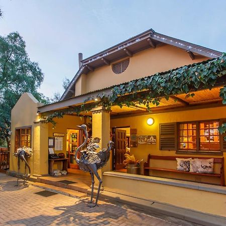 Riverside Guest Lodge Оудсхорн Экстерьер фото